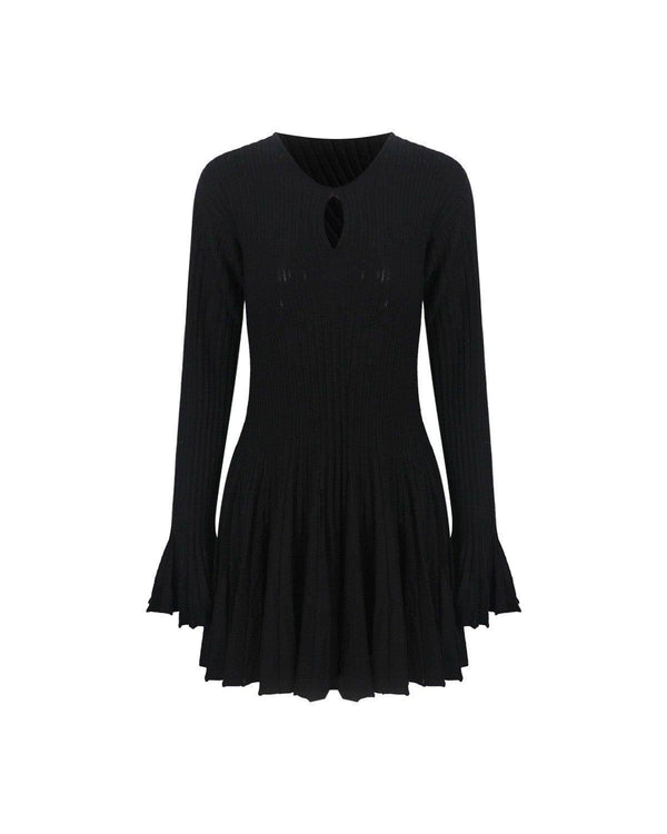 Robe pull noire à col rond, manches évasées & jupe plissée