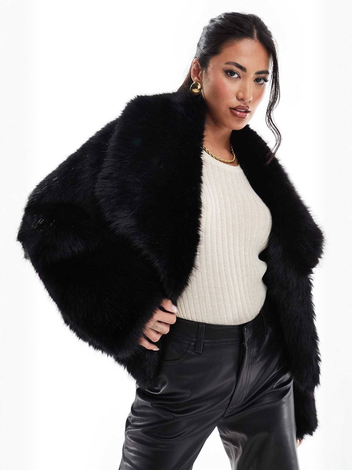 ABRIGO | Manteau court en peluche