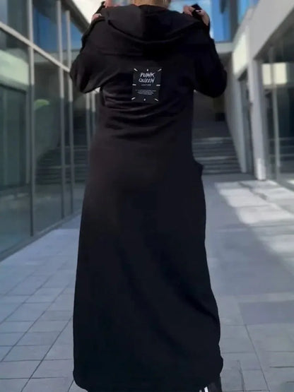 Longue hoodie zippée noire pour femme - style urbain et confort