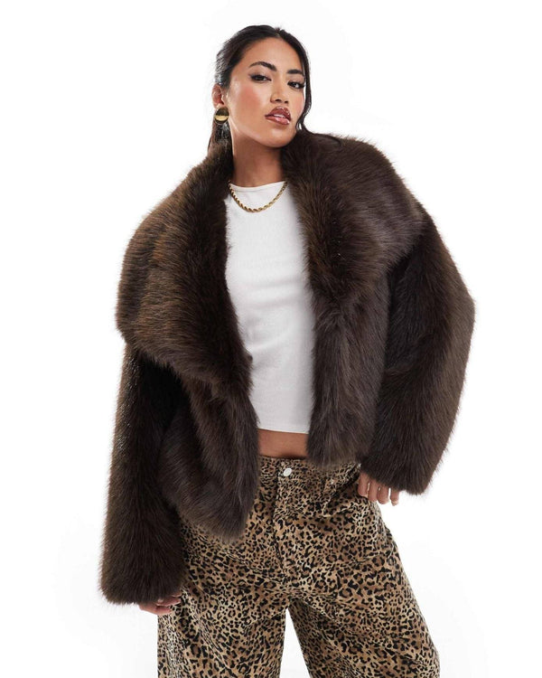 ABRIGO | Manteau court en peluche