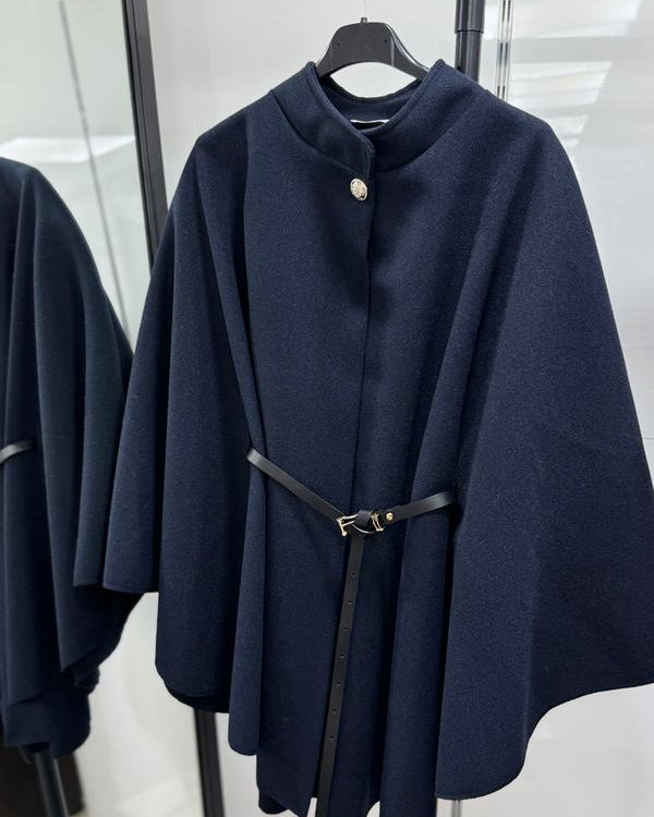 CLEA | Cape grise en laine avec ceinture ajustable élégante