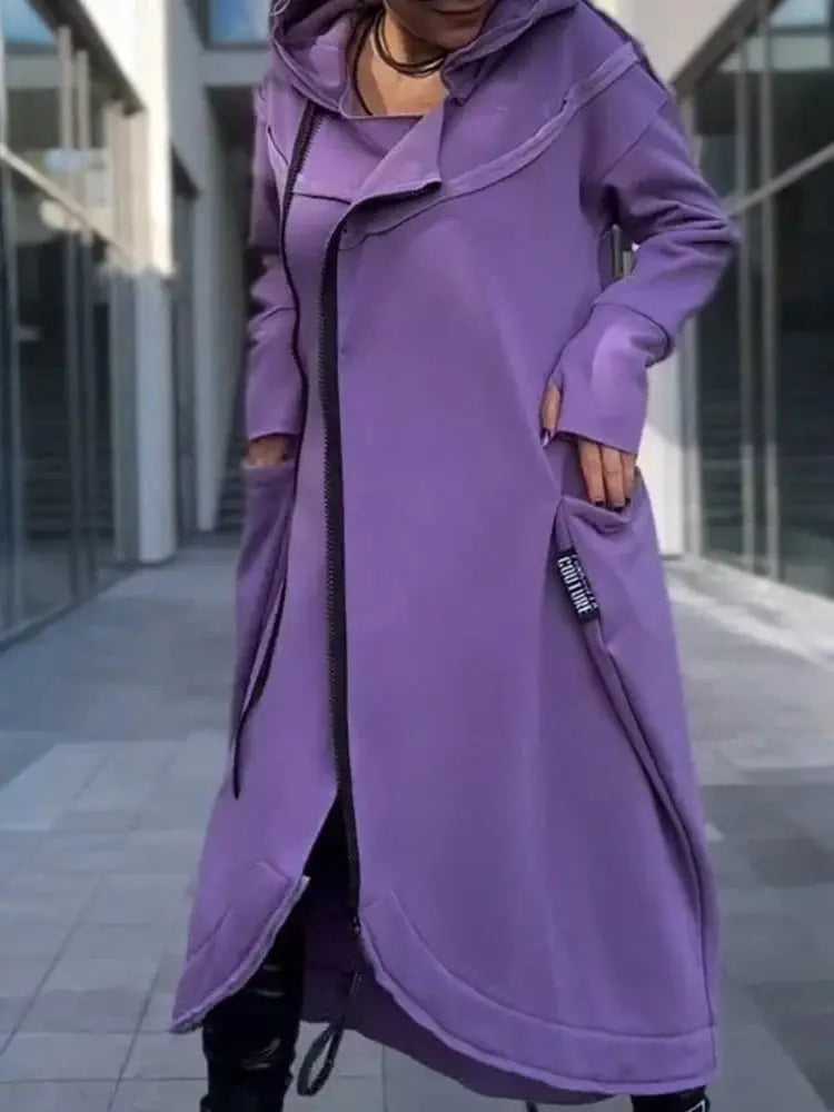 Longue hoodie zippée noire pour femme - style urbain et confort