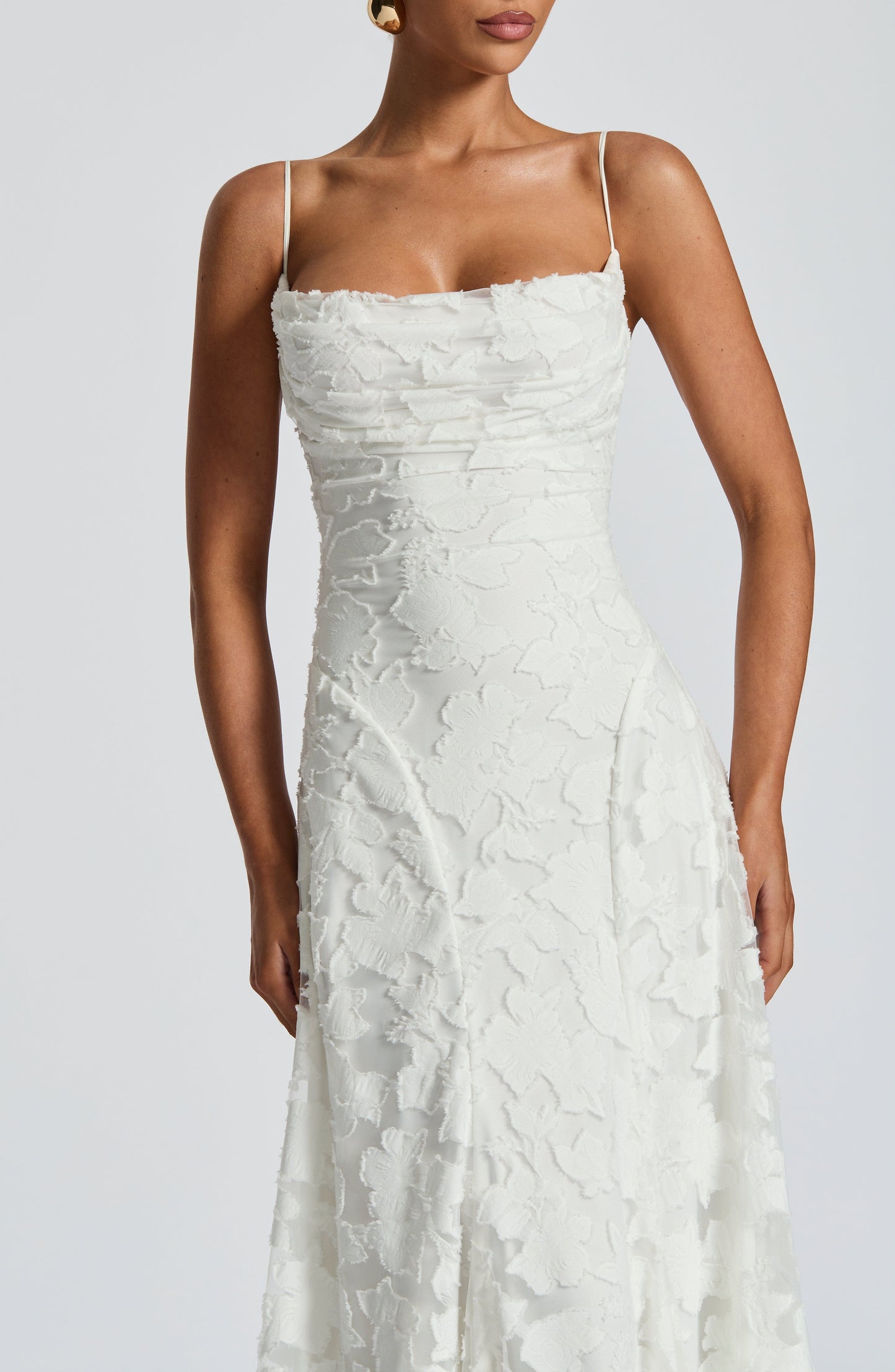 CLARA | L'élégance fluide en version maxi