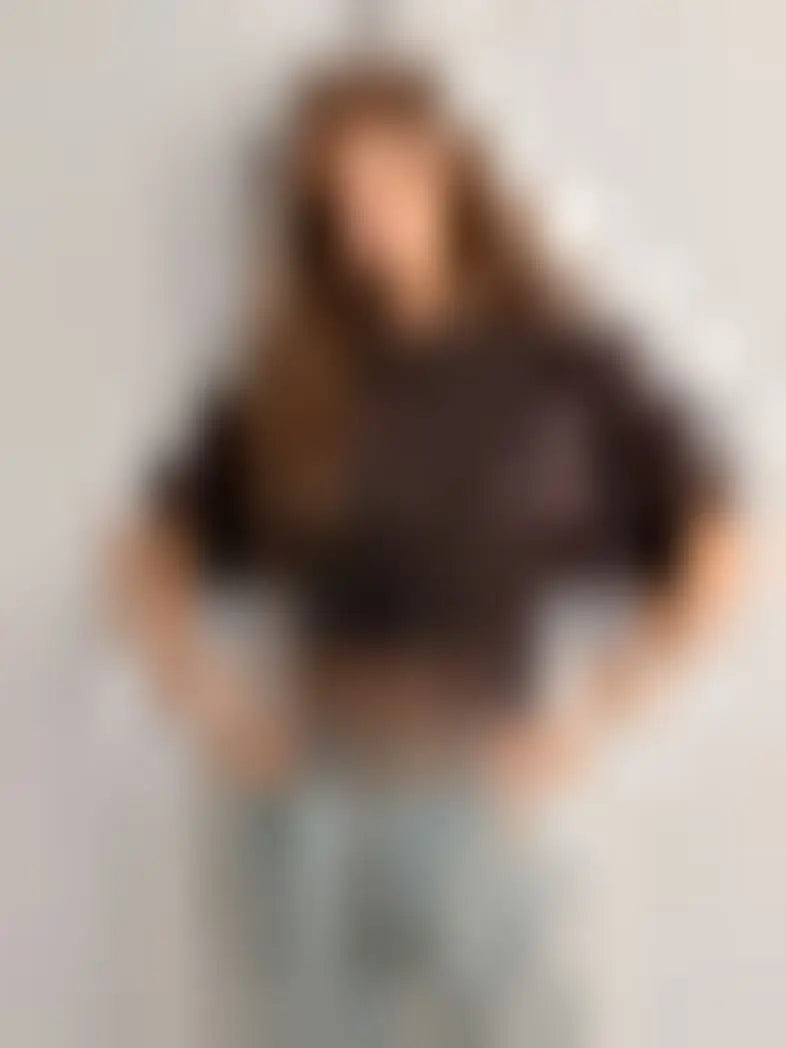 CELINA | Top Iconique Cintré & Intemporel